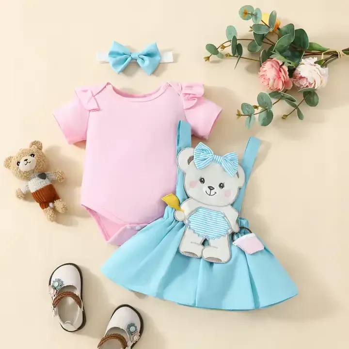 Ensemble De Vêtements  Pour Bébé 6 à 12 mois — image 1 sur 7