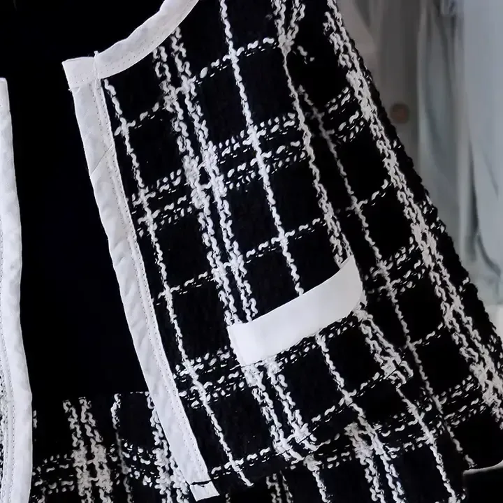 Ensemble élégant Veste Courte Et Robe Pour Filles,Motif Patchwork Doux,Vêtements Mélangés En Laine Peignée — image 6 sur 6